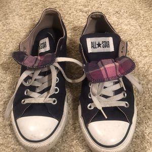 Double tongued Converse